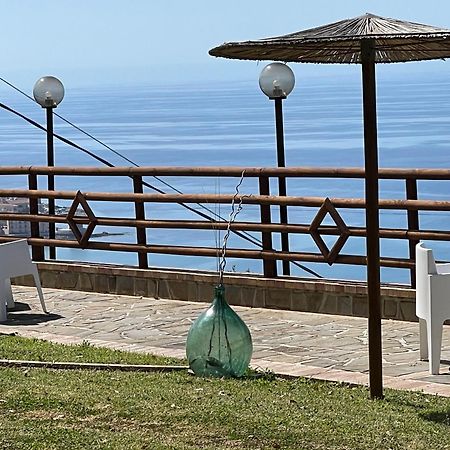 Гостевой дом Il Poggio Del Mare Сан-Мауро-Чиленто Экстерьер фото